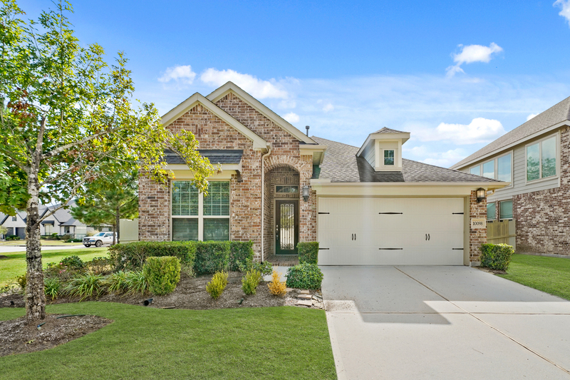 Conroe House: 10098 Black Maple Drive