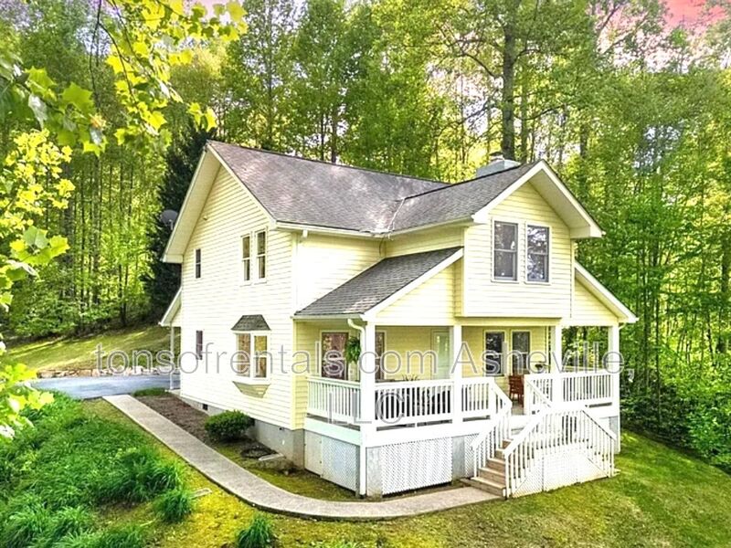 Pisgah Forest House: 28 Big Rock Road