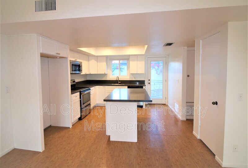 Main Rental Photo 5