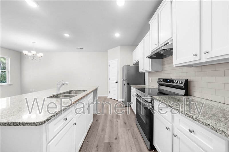 Calhoun House: 103 Vickery Ln Nw