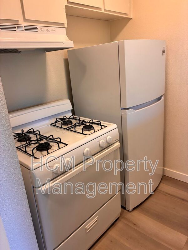 Tujunga House: 10231 Pinewood Ave Unit