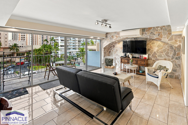 Honolulu Condo: 1804 Ala Moana Blvd #6B