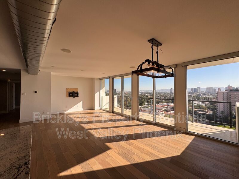 Phoenix Condo: 2323 N Central Ave