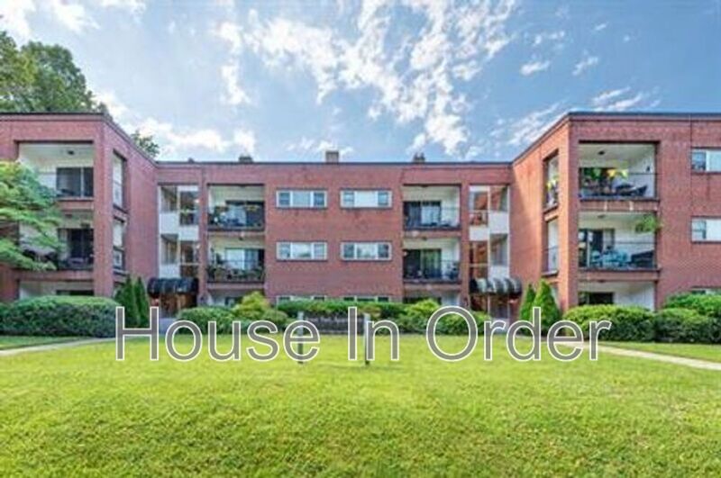 Asheville House: 30 Edgemont Rd
