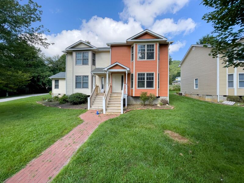 Arden House: 2147 Brevard Road