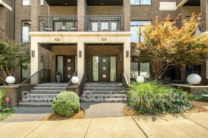 Nashville Townhome: 2905 Parthenon Ave.