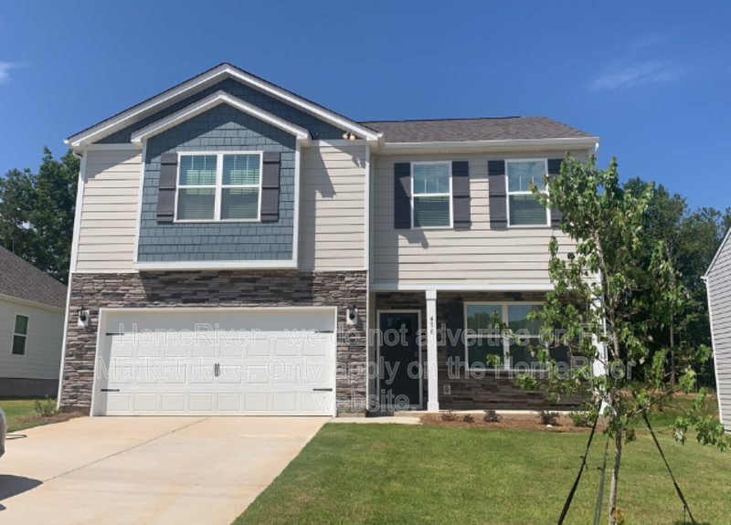 Kings Mountain House: 456 Brinkley Dr