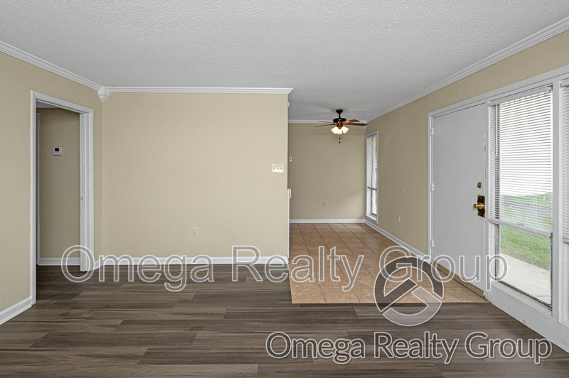 Montgomery Condo: 4724 S Court St