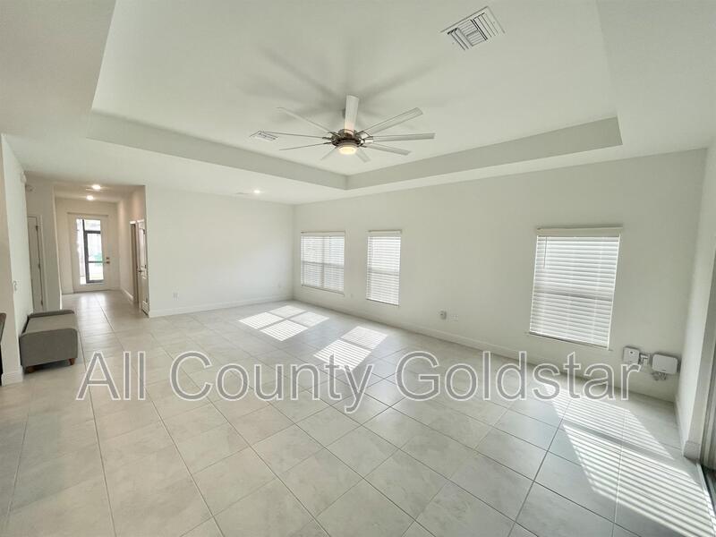 Port Charlotte House: 16901 Lazzo Drive