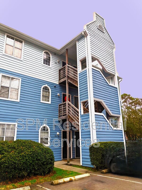 Wilmington House: 4230 Wilshire Blvd
