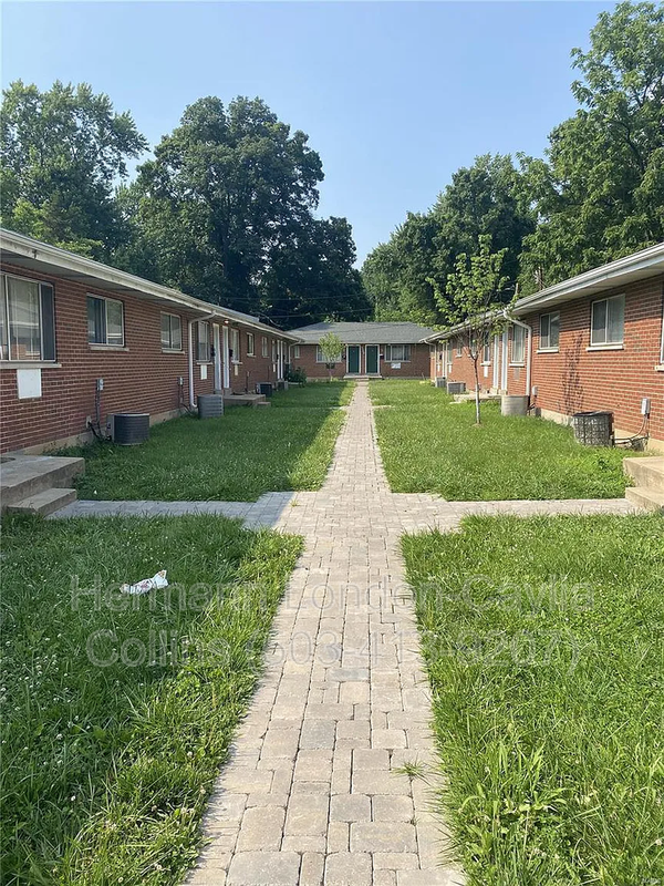 Ferguson House: 1209 Chambers Road