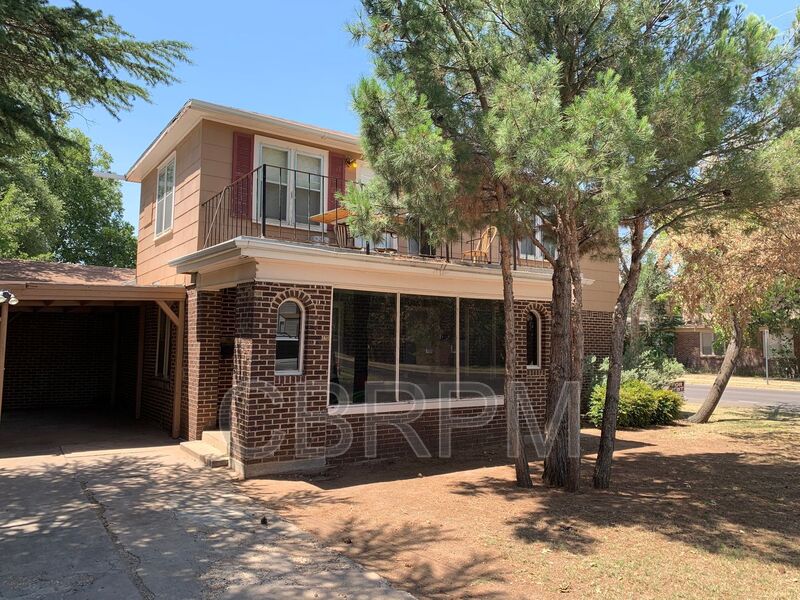 Lubbock House: 2629 22nd St