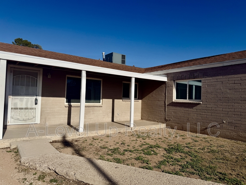 2705 South Monterey Vista