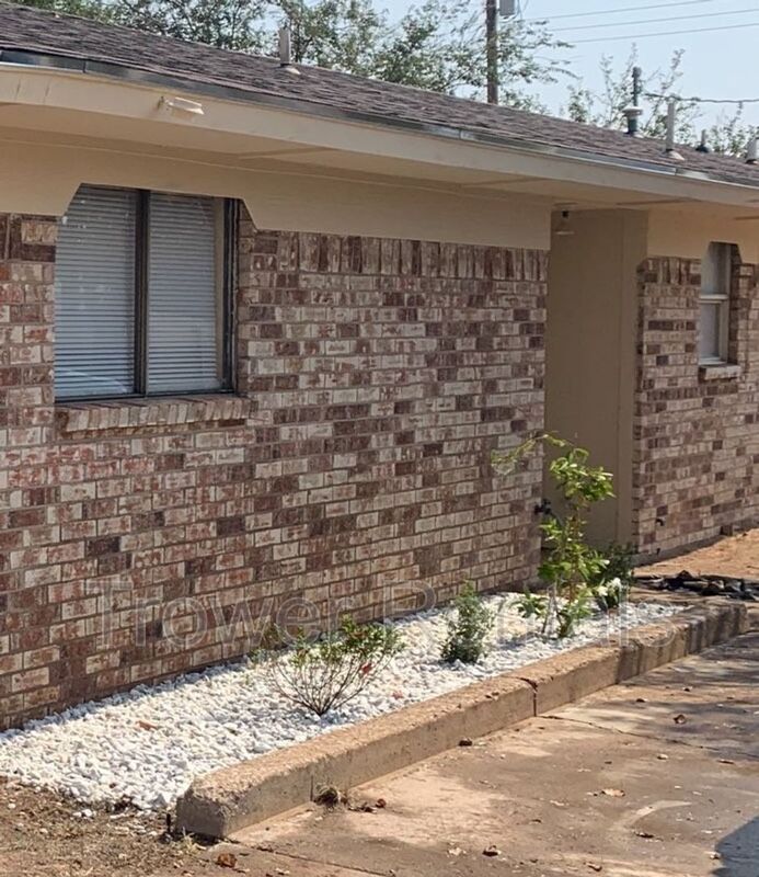 Midland House: 104 Cedar Ln A