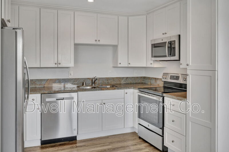 El Cajon Condo: 805 N 3rd St