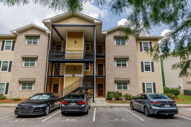 Athens House: 350 Wood Lake Dr