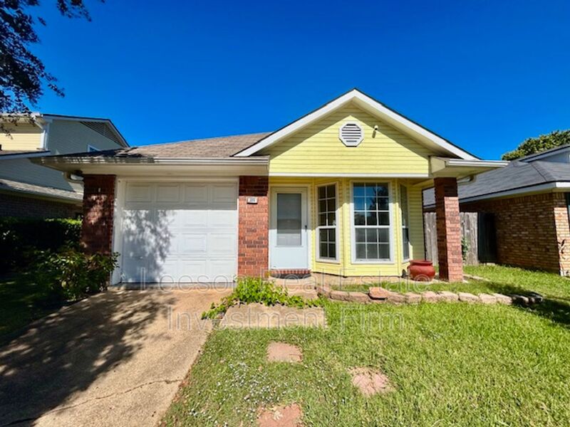 Bossier City House: 3315 Raleigh Pl.