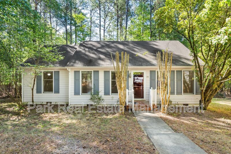 Chapel Hill House: 106 Laura May Lane