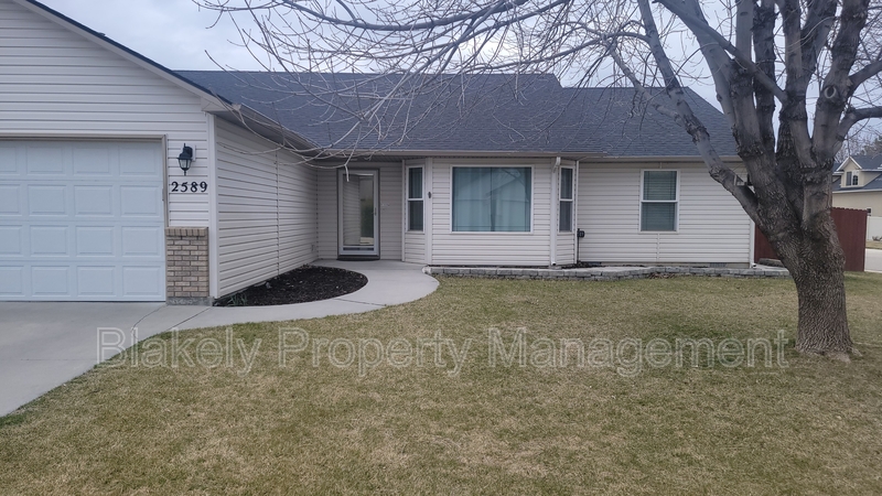 Meridian House: 2589 West Whitelaw Drive