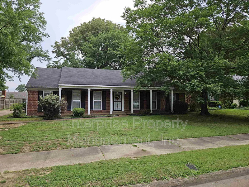 Memphis House: 5376 Fleetway Ave