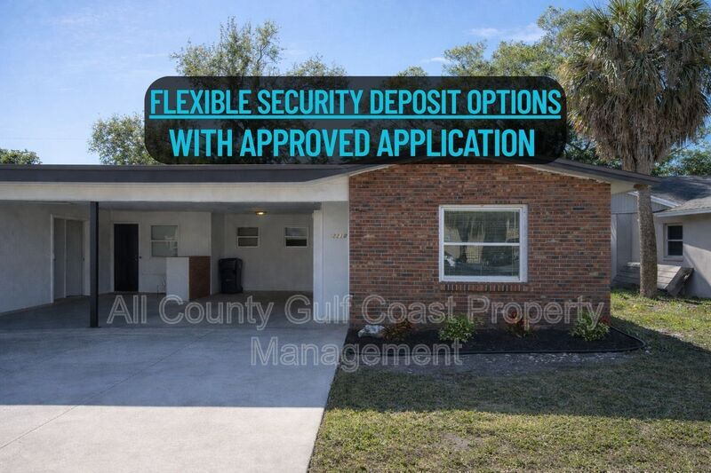 Bradenton House: 2218 Flamingo Blvd