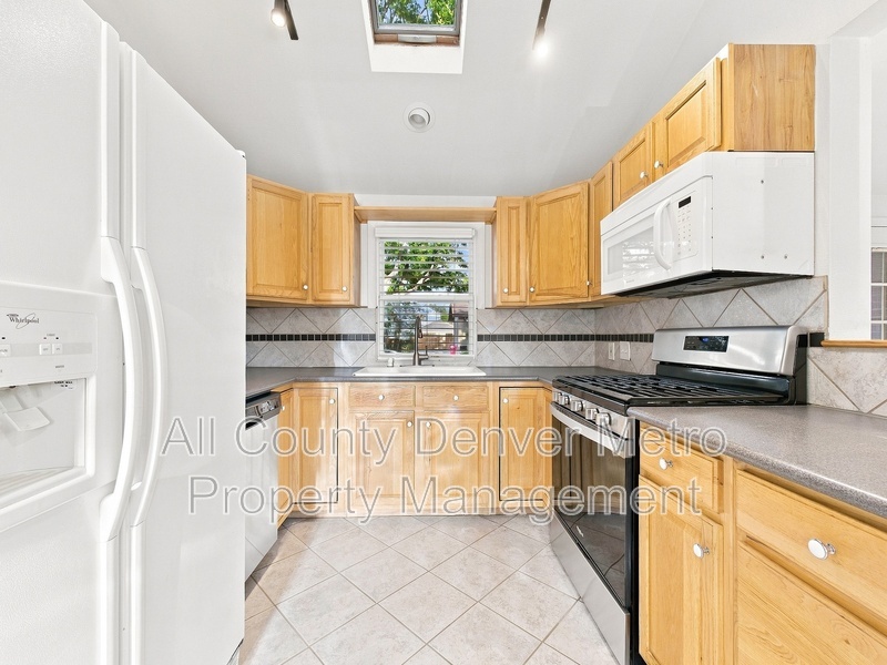 Main Rental Photo 10