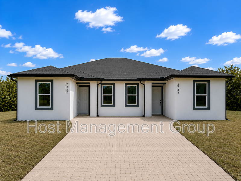 Port Charlotte Condo: 2232 Hilton St.