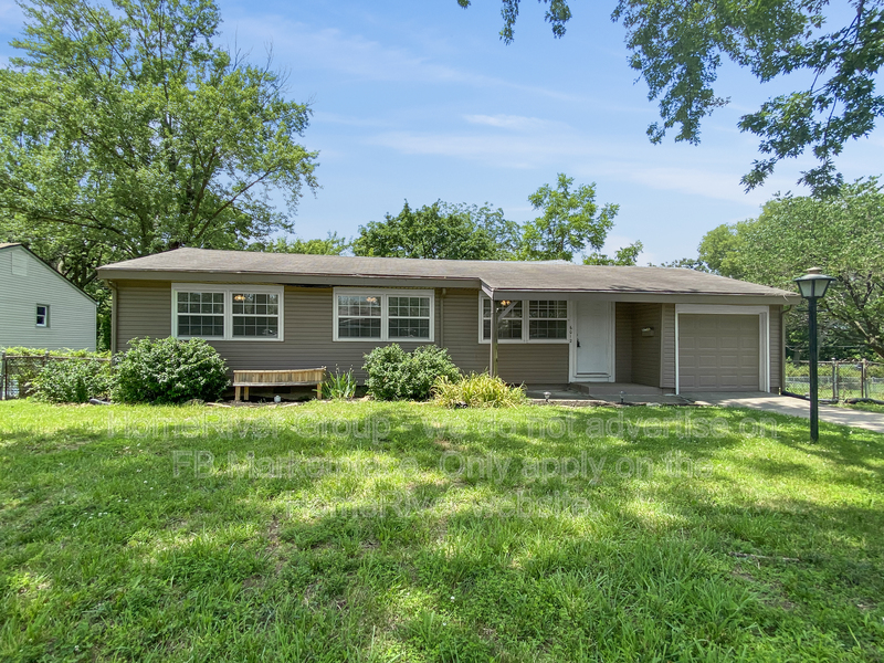 Kansas City House: 6012 N Charlotte St