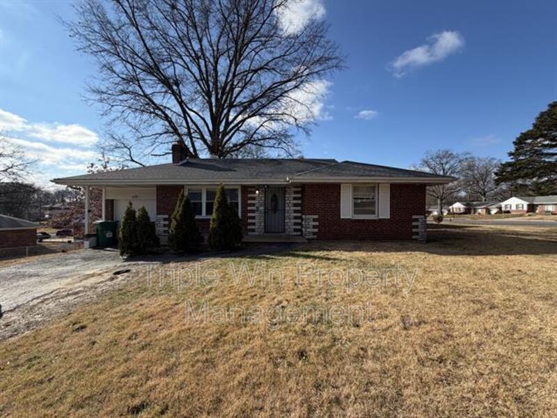 Saint Louis House: 1110 Jennings Station Road