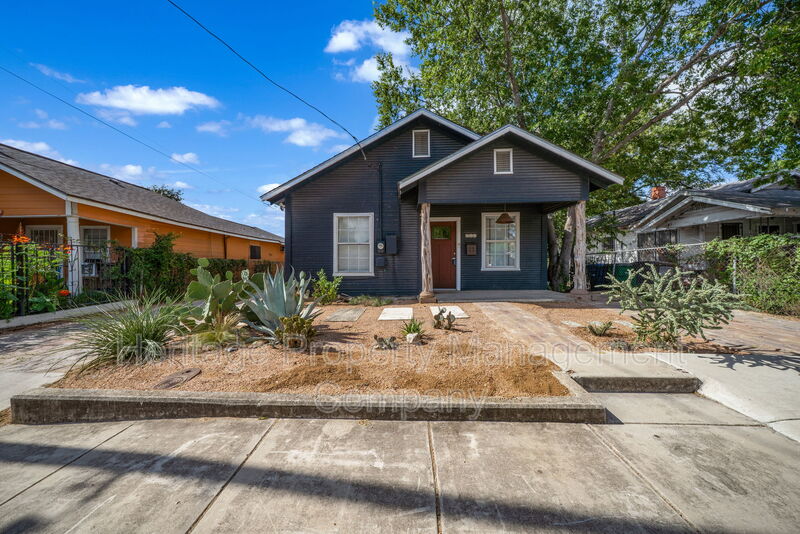 San Antonio House: 224 Forrest Avenue