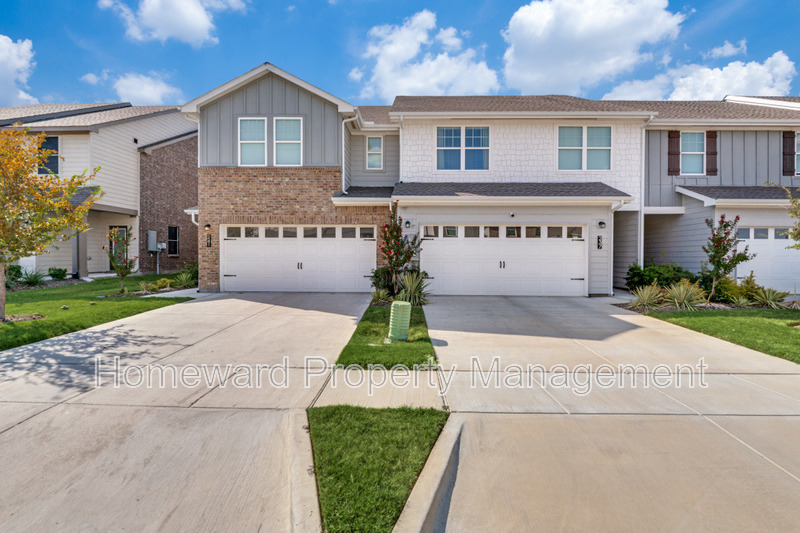 Cedar Hill House: 237 Berthe Court
