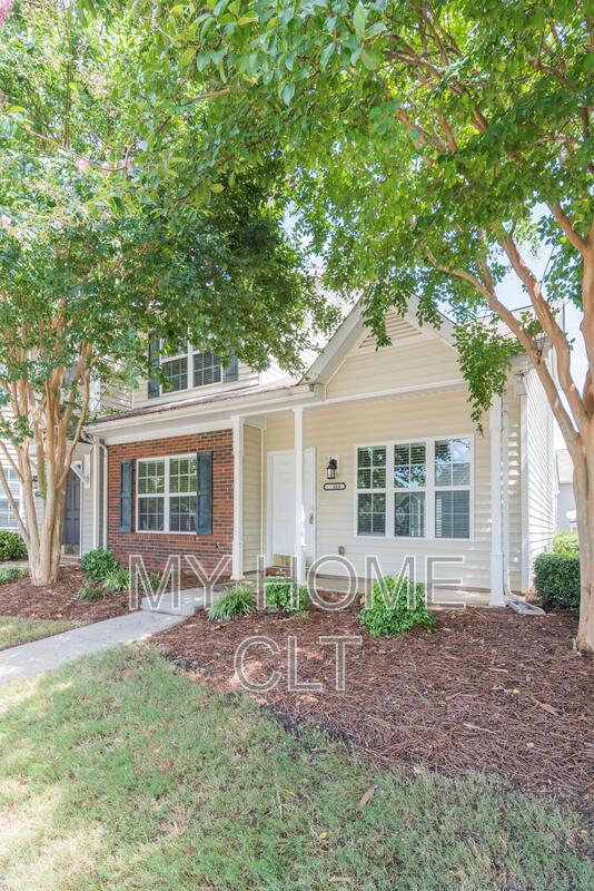 Charlotte Condo: 11014 Derryrush Drive