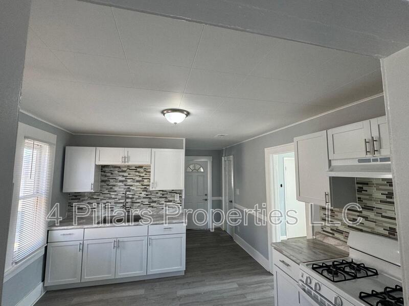 East Chicago Condo: 1115 West 150th Street