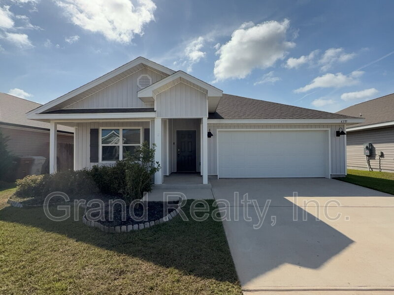 Pace House: 4395 Winged Elm Court