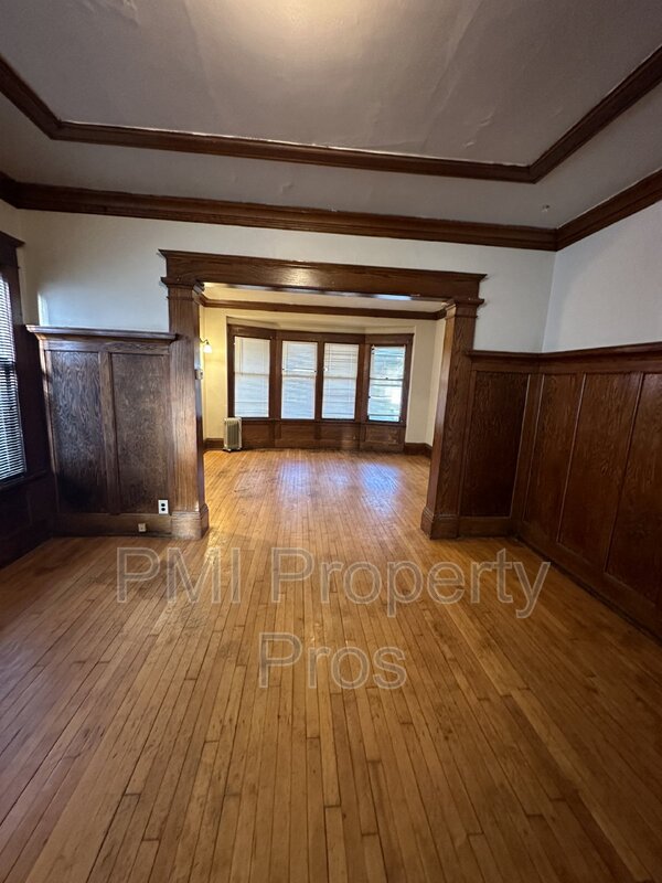 Milwaukee Condo: 2566 N 41st St