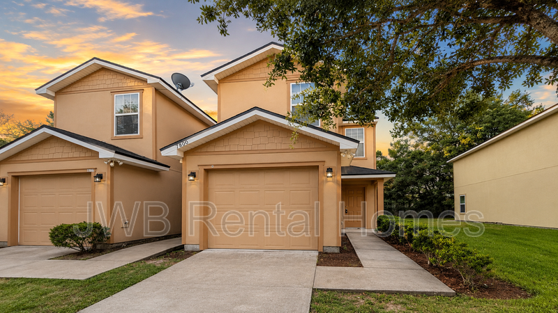 Jacksonville Townhome: 7800 Playschool Ln