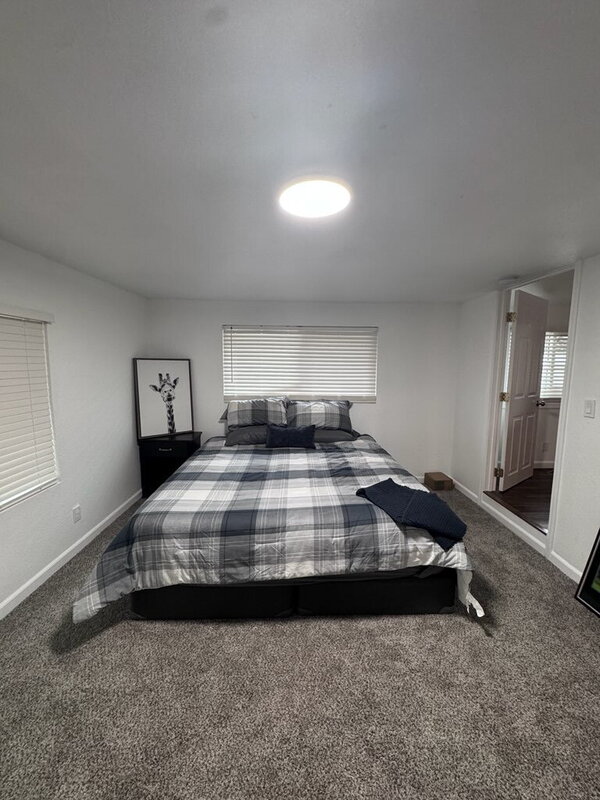 Sacramento Condo: 2445 Town Circle