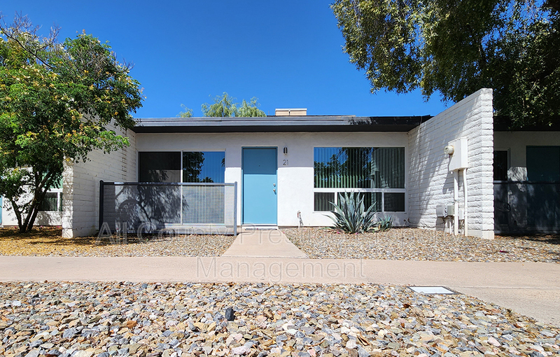Phoenix Condo: 1420 East Bethany Home Road