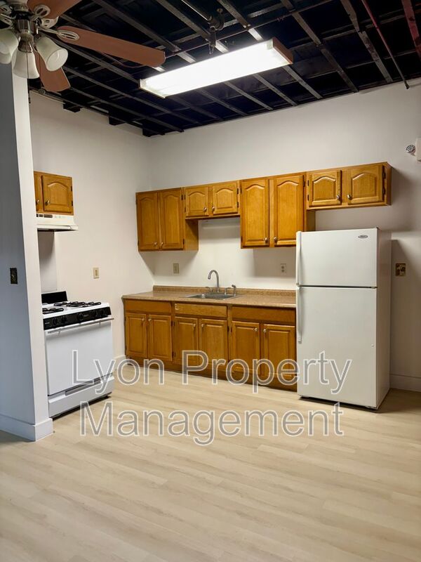 Central Falls Condo: 50 Hedley Ave