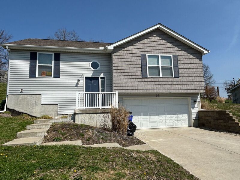 Hamilton House: 30 Leah Court