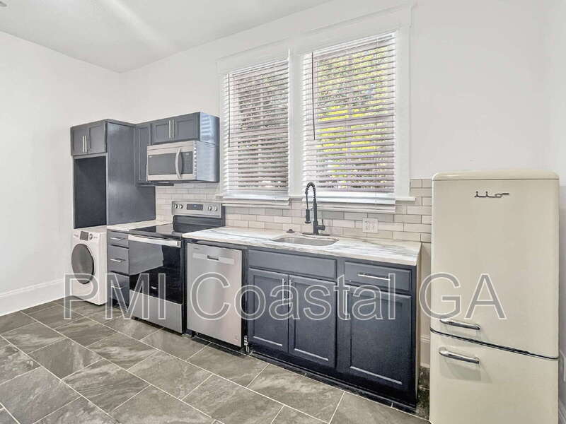 Savannah Condo: 2115 Lincoln St