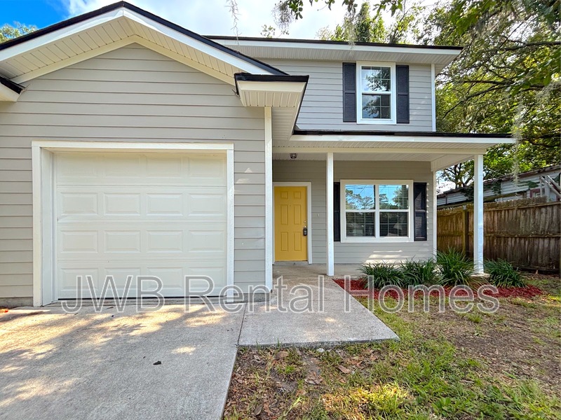 Jacksonville House: 8520 Cocoa Ave