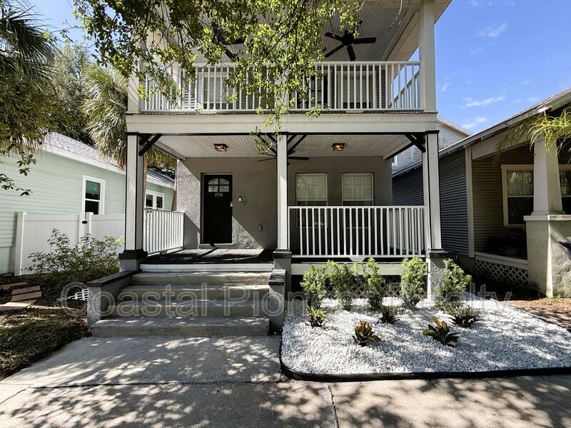 Tampa House: 1934 W SPRUCE ST