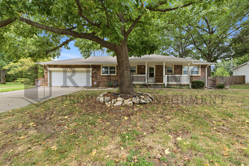 Haysville House: 428 Peach Tree Lane