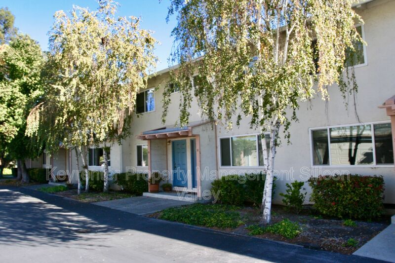 Mountain View Townhome: 2434 Rock St