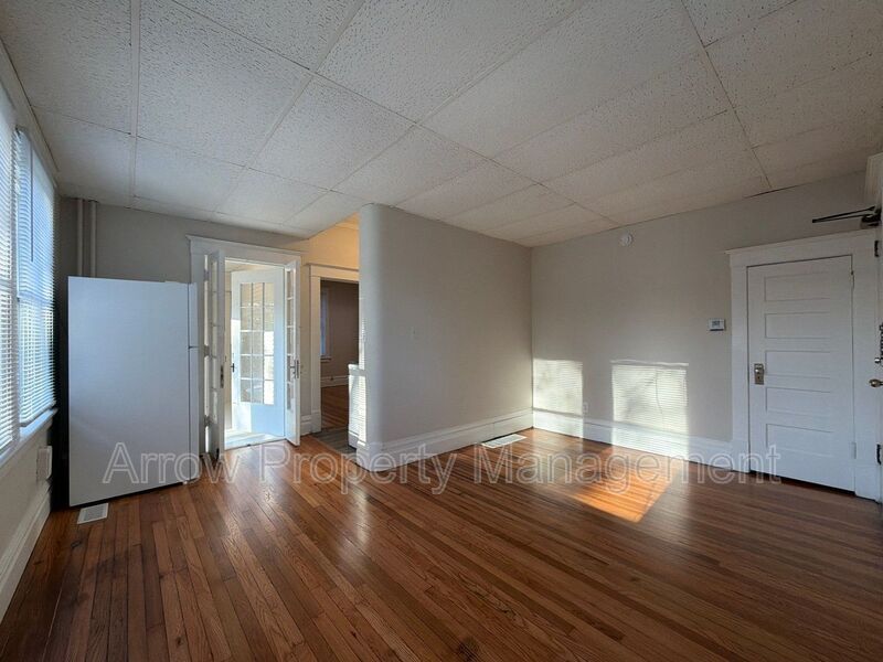 Lincoln Condo: 1400 Garfield