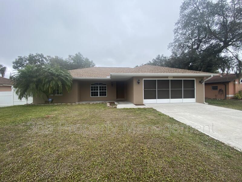 North Port House: 3928 Champagne Avenue