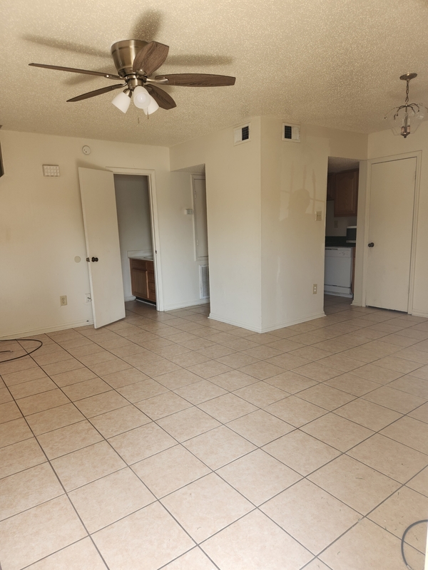 Gretna Condo: 1629 Cooper Road, Apartment B
