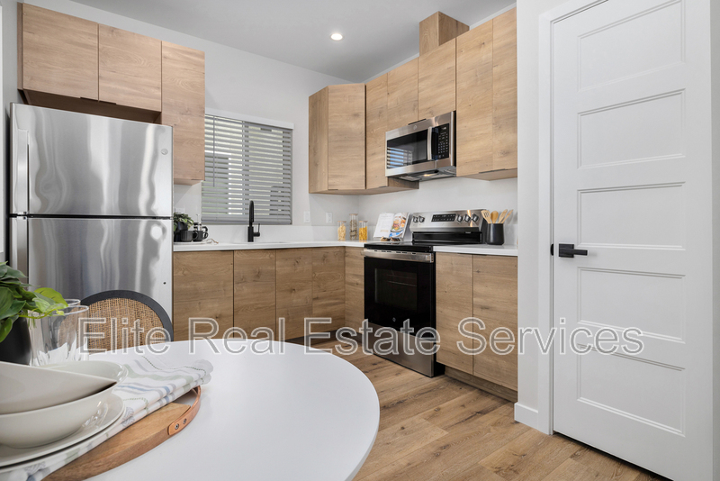 San Diego Condo: 3315 Clairemont Mesa Boulevard - 2