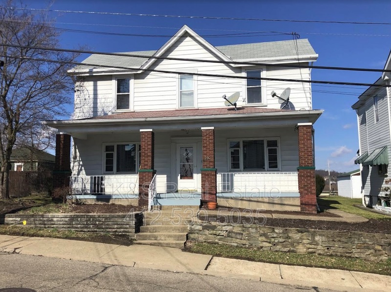 Carnegie Condo: 230 Magazine Street - 2